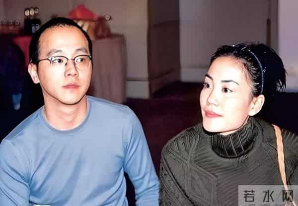 王菲没想到，"被曝同居"的28岁女儿窦靖童，彻底撕碎了自己的体面