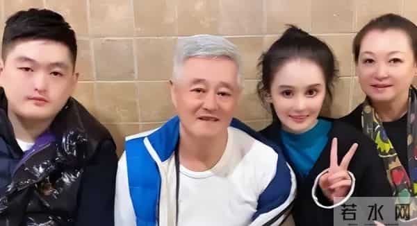 钱再多有什么用？儿子败家女儿抑郁，67岁赵本山为所有人提了醒