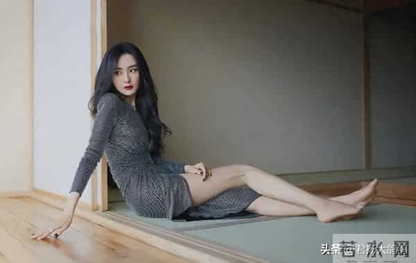 杨幂的腿，倪妮的臀，宋轶的腰，85花的好身材终于藏不住了