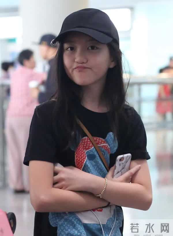 王菲没想到，"被曝同居"的28岁女儿窦靖童，彻底撕碎了自己的体面