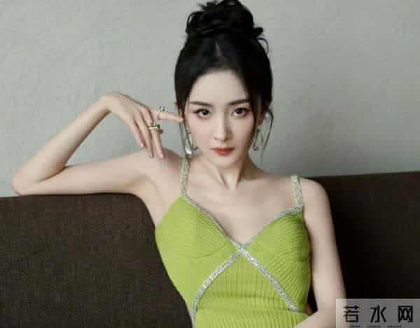 杨幂的“获奖感言”在全网火了，秦海璐的评价，终于有人信了！