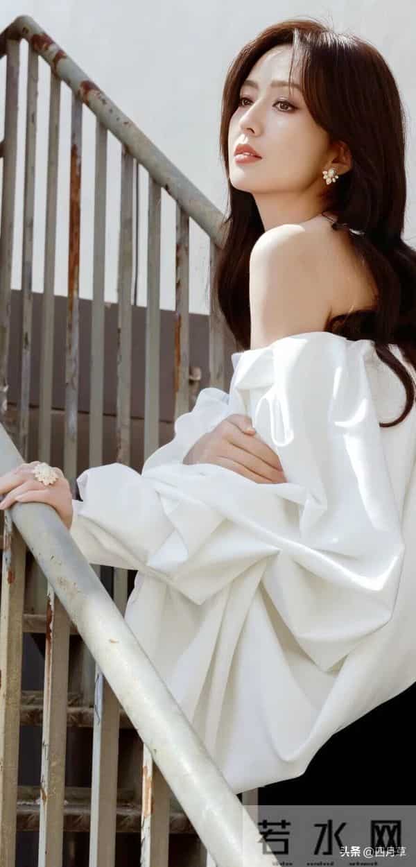 佟丽娅！锡伯族人！"完美身材 "性感丰满迷人气质女人