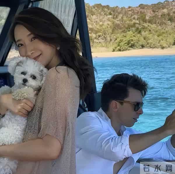 陈赫前妻在沙特过生日，外国老公现身两人十指紧扣，男方身材不错