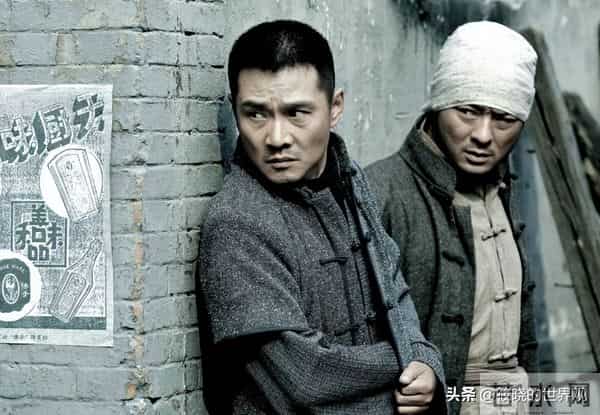 戏红人不红，明明自己很帅却娶“丑女”为妻，恩爱24年他到底图啥