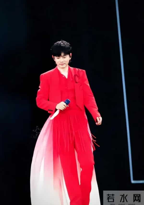 不到一周,张杰谢娜相继官宣好消息,全网恭喜,终于等到这一天