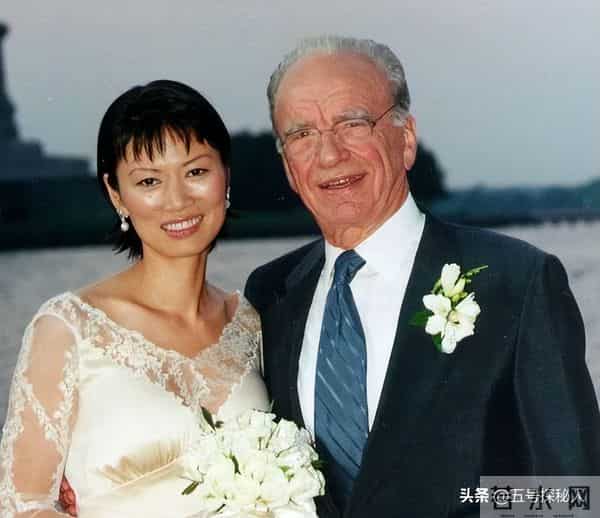 睡完首富睡总统!从厂妹到顶级名媛,捞金268亿的她,到底凭啥?