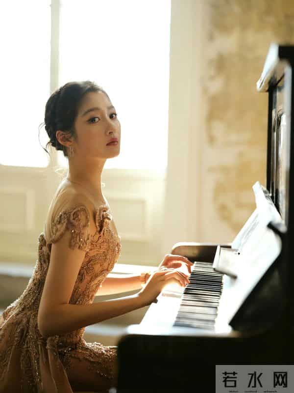 关晓彤微博视界大会写真美图