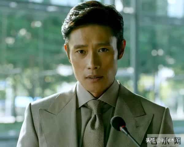 全智贤近况曝光!44岁了放弃谍战剧去拍偶像剧,资源降级遭群嘲