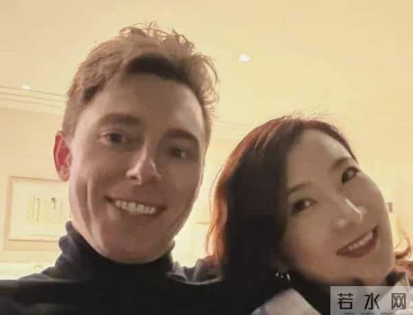 陈赫前妻在沙特过生日，外国老公现身两人十指紧扣，男方身材不错