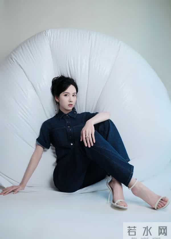 女明星，陈都灵的美脚