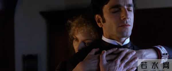 消失8年,这T0级演员突然复出了