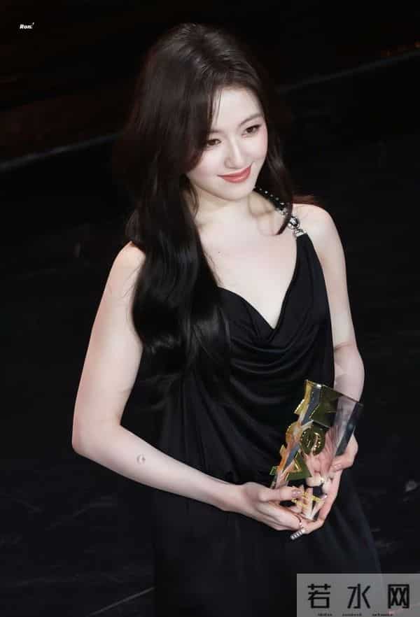 李兰迪发言竟然让人大吃一惊，快来看看她说了啥！