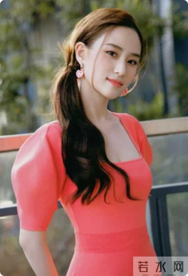 与窦骁婚变传闻真相大白仅12天,何超莲的现状,证实了杨幂没说错