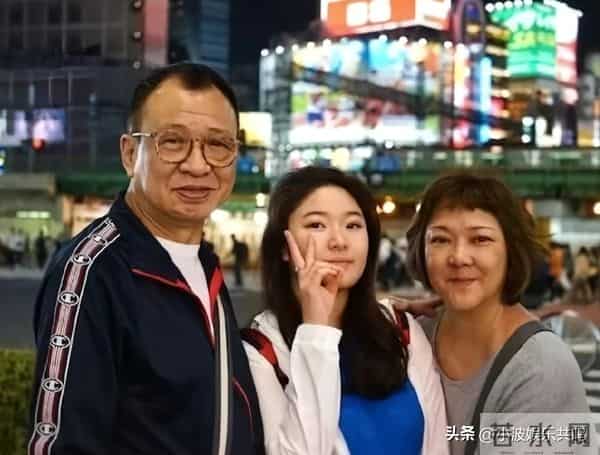 许绍雄女儿首度发声：爸爸所有社交平台将保留，延续“欢喜”精神