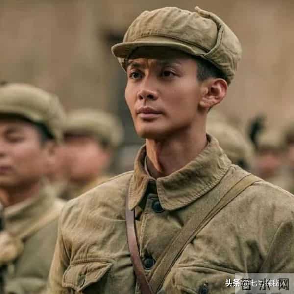 59岁茹萍的痛：女儿离婚，儿子大龄未婚，风光背后满是无奈