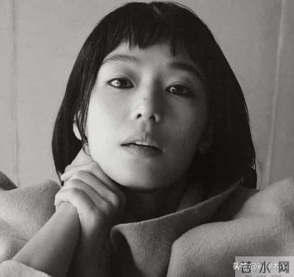 全智贤近况曝光!44岁了放弃谍战剧去拍偶像剧,资源降级遭群嘲