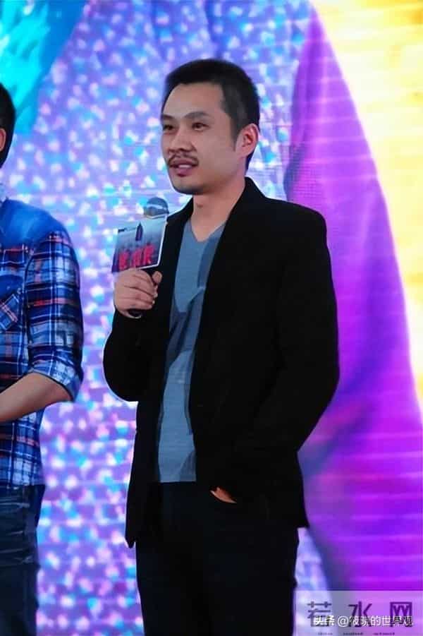 戏红人不红，明明自己很帅却娶“丑女”为妻，恩爱24年他到底图啥