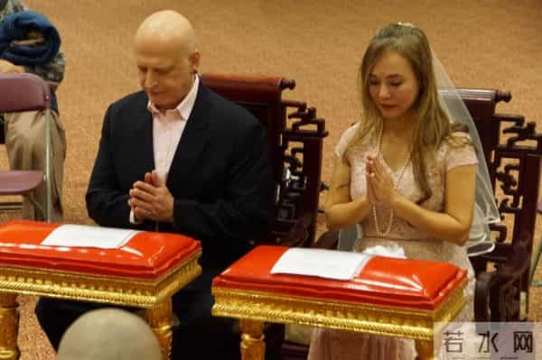 骨灰勒索奇案！导演刘家良遭盗墓 遗孀翁静晶拒付6000万骨灰赎回费