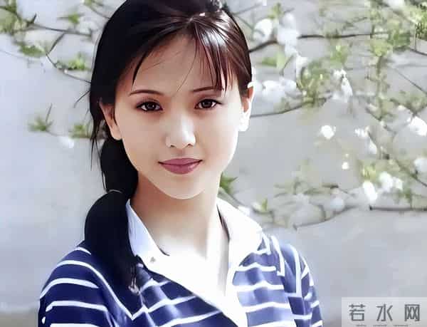 不演吻戏、不入豪门,30岁自毁前程演妈妈,先生是她叛逆的后盾