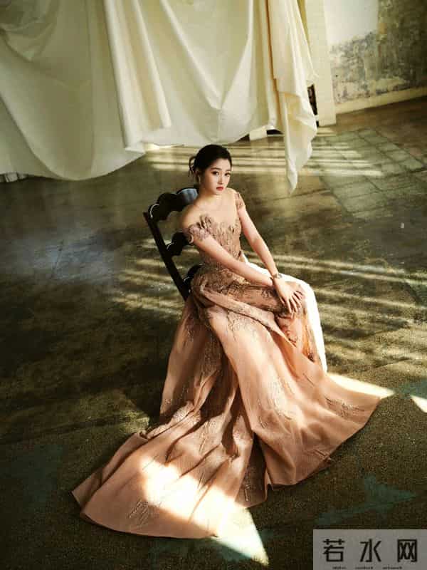 关晓彤微博视界大会写真美图