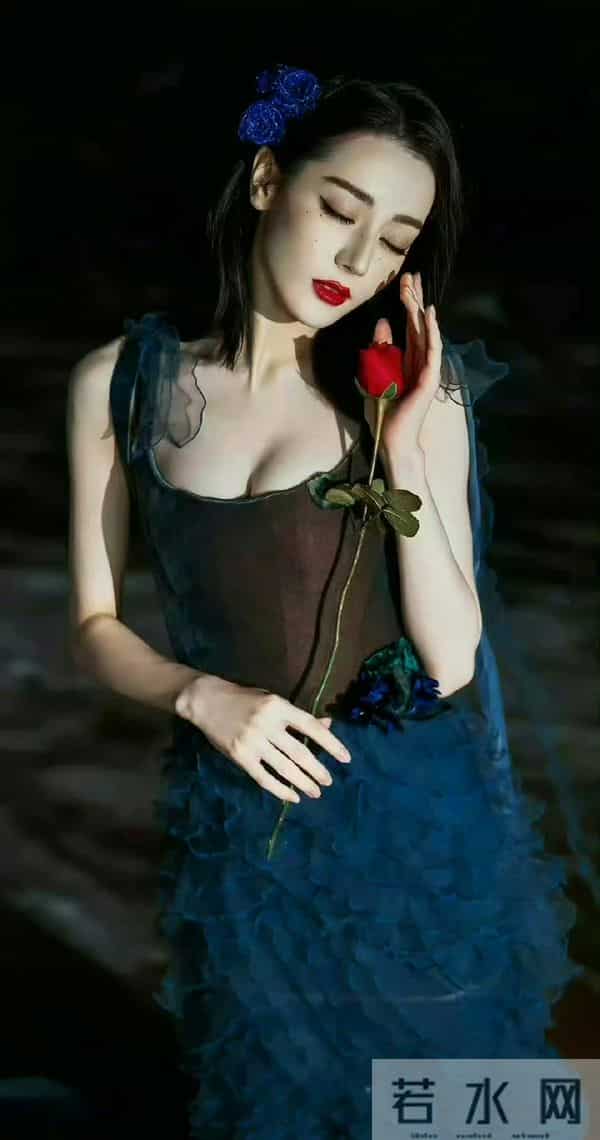 迪丽热巴，毋庸置疑的好身材