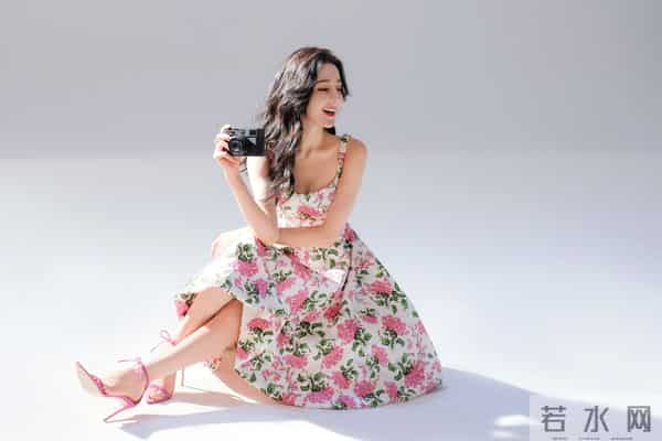 女明星，迪丽热巴的美脚