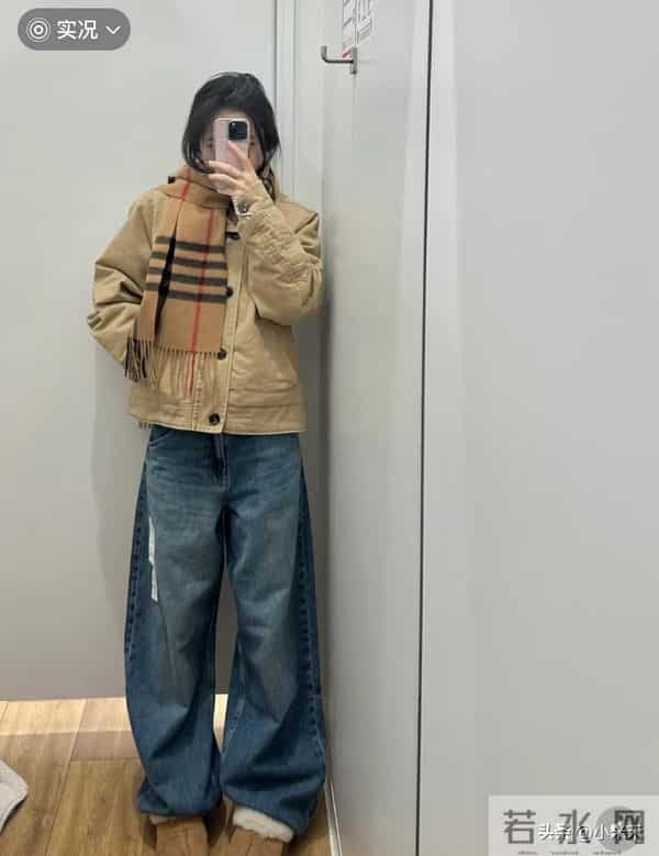 优衣库这件衬衫杀疯了！配啥都和谐，断货是有原因的