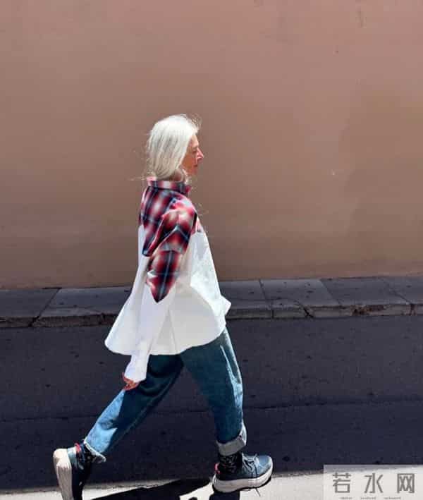 等我老了也要这样穿，白发不染扎马尾，不穿老年装，到老都优雅！