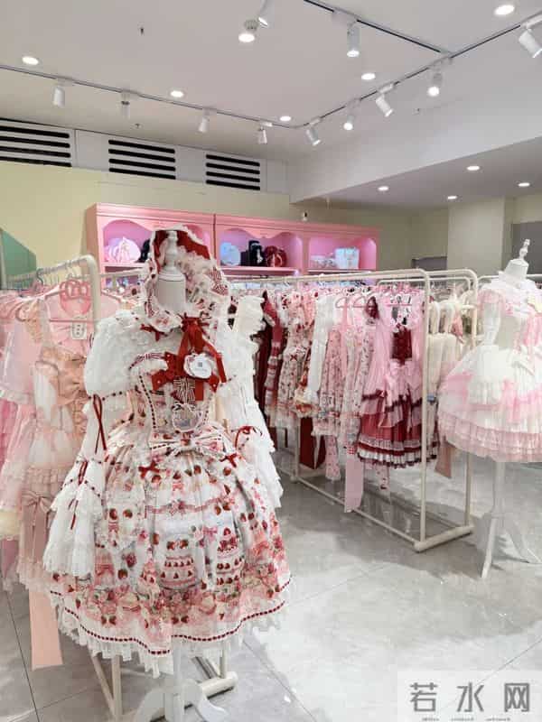 周末N次方 - 江汉路三坑人狂喜！宝藏JK-Lolita-国风店全攻略