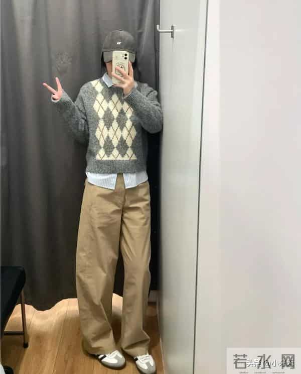 优衣库这条卡其裤杀疯了！百元穿出拉夫劳伦贵气感