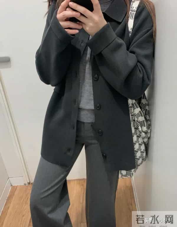 优衣库这波是偷了拉夫劳伦的设计吧?灰绿穿搭高级到跺脚