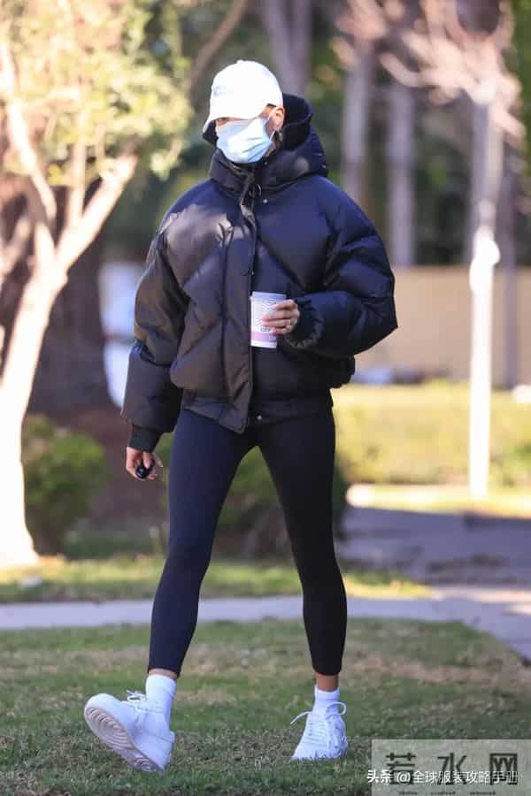 冬天穿“鲨鱼裤”,时髦又减龄!