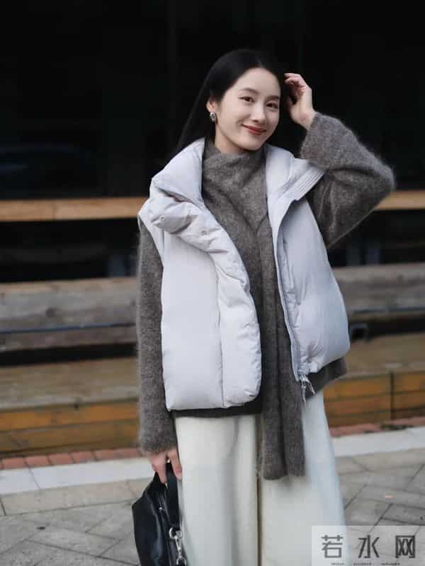 羽绒马甲+阔腿裤，3个技巧藏住臃肿显比例！