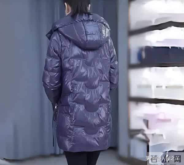 冬天想穿得年轻点？中年女性一定要避开的5种颜色！