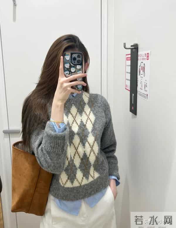 优衣库这件毛衣封神了!百元穿出Miu里Miu气的贵价感
