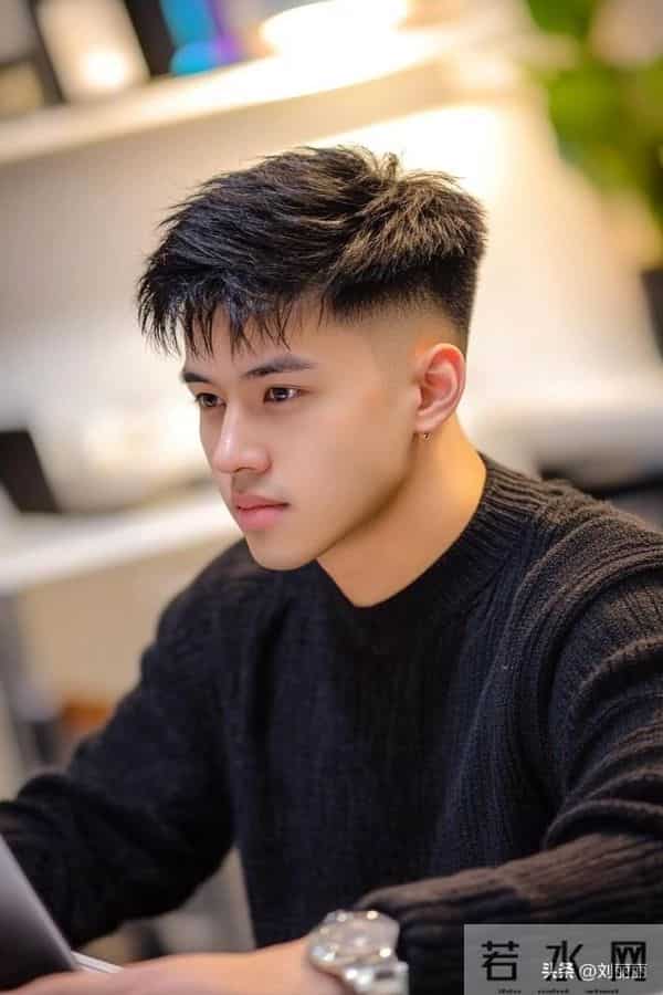 2025男士发型顶流：渐变层次短发，解锁多元风格的利落美学