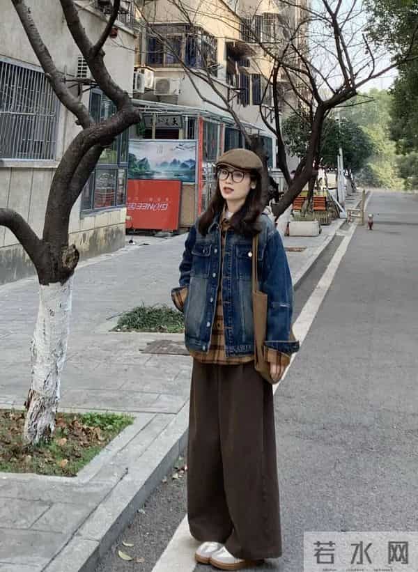 今年冬天大火的“咖色”裤子,照着穿太时髦!