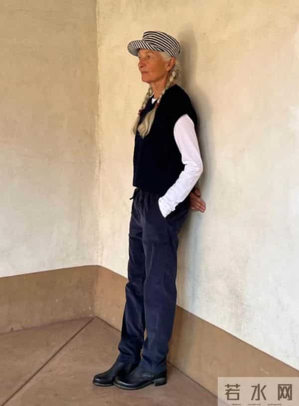 等我老了也要这样穿，白发不染扎马尾，不穿老年装，到老都优雅！