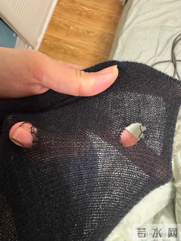 衣柜断舍离:今年秋冬坚决不买这9种类型的衣服,难穿费钱!