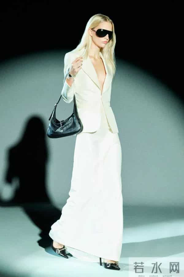 Gucci 2026早秋系列；Pantone 2026年度代表色