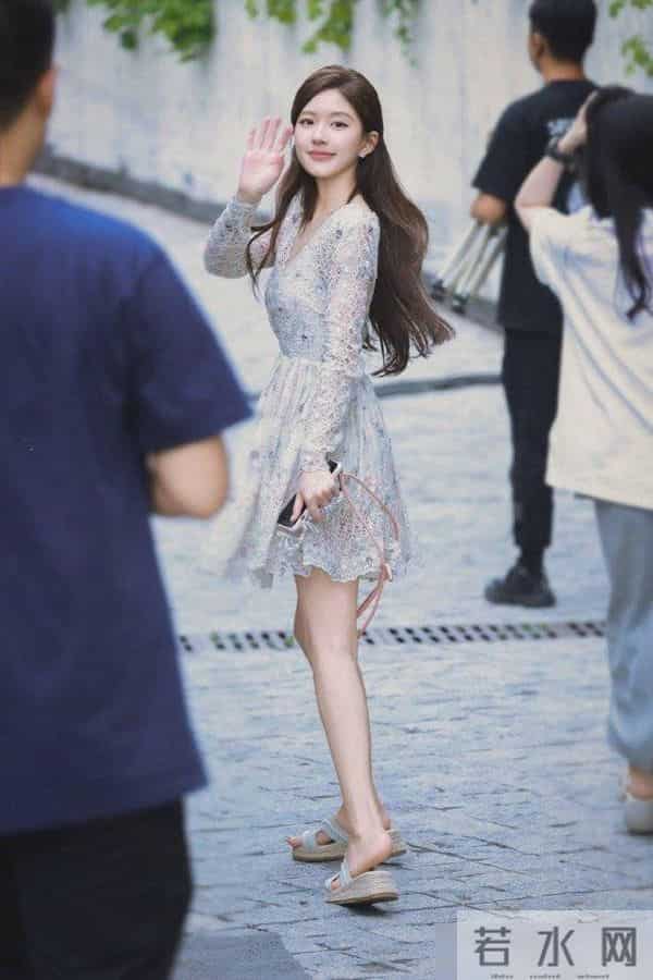 赵露思带火了“许妍的衣橱”！变美从穿搭开始，时尚的魅力无穷