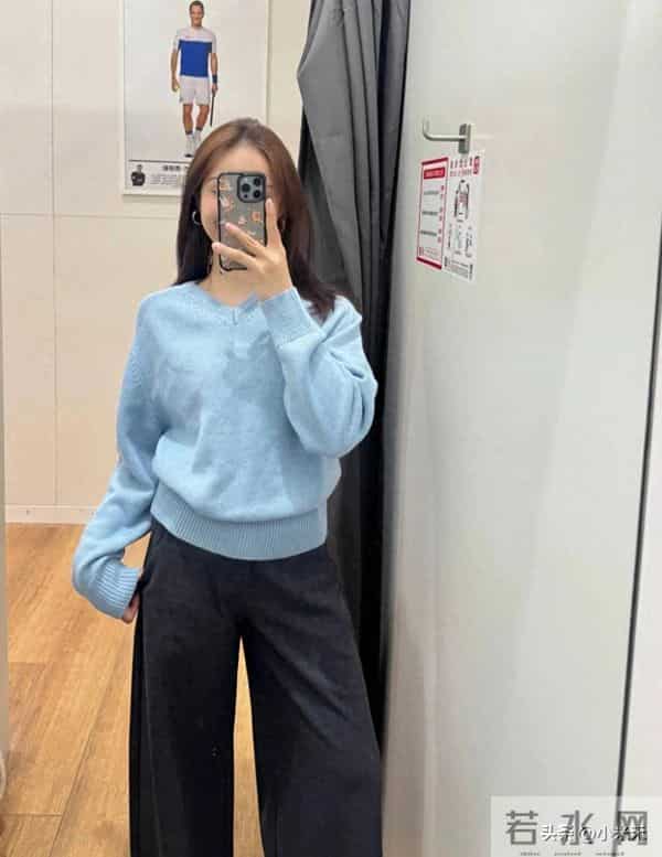 优衣库这抹“天蓝色”,把韩系松弛感焊在秋冬了
