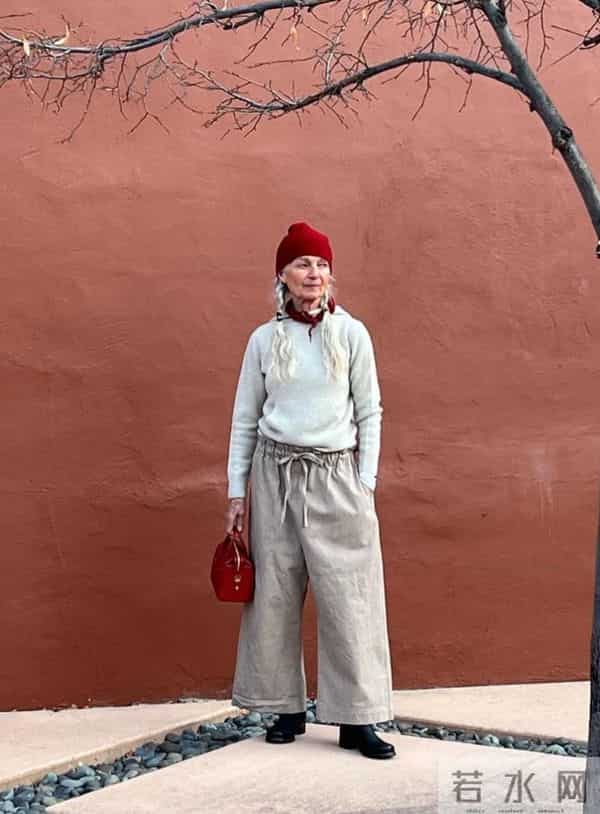 等我老了也要这样穿，白发不染扎马尾，不穿老年装，到老都优雅！