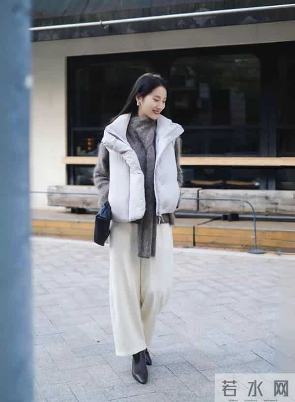 羽绒马甲+阔腿裤，3个技巧藏住臃肿显比例！