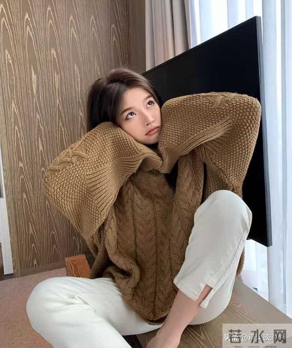 针织衫这样配色太美了，这3个颜色闭眼搭，选对颜色才是王道呀