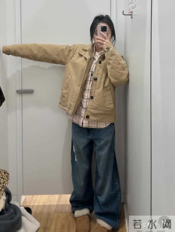 优衣库这件衬衫杀疯了！配啥都和谐，断货是有原因的