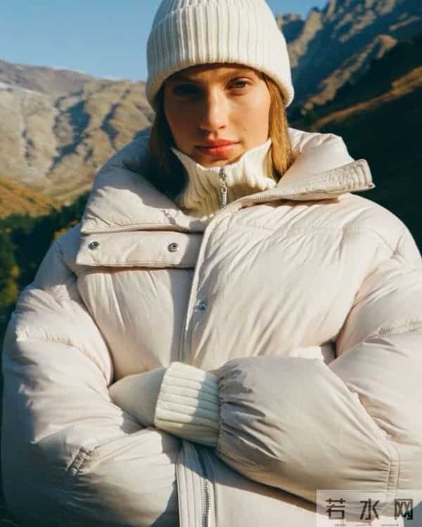 不建议大家买这3款网红羽绒服，看着洋气时髦，实际土气烂大街