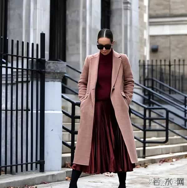 冬天想穿得年轻点？中年女性一定要避开的5种颜色！