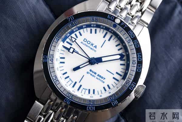 新表问世:都莎与拓普珠宝再度联手推出250T-GMT“大白鲨”特别版