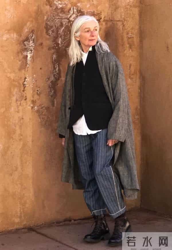 等我老了也要这样穿，白发不染扎马尾，不穿老年装，到老都优雅！